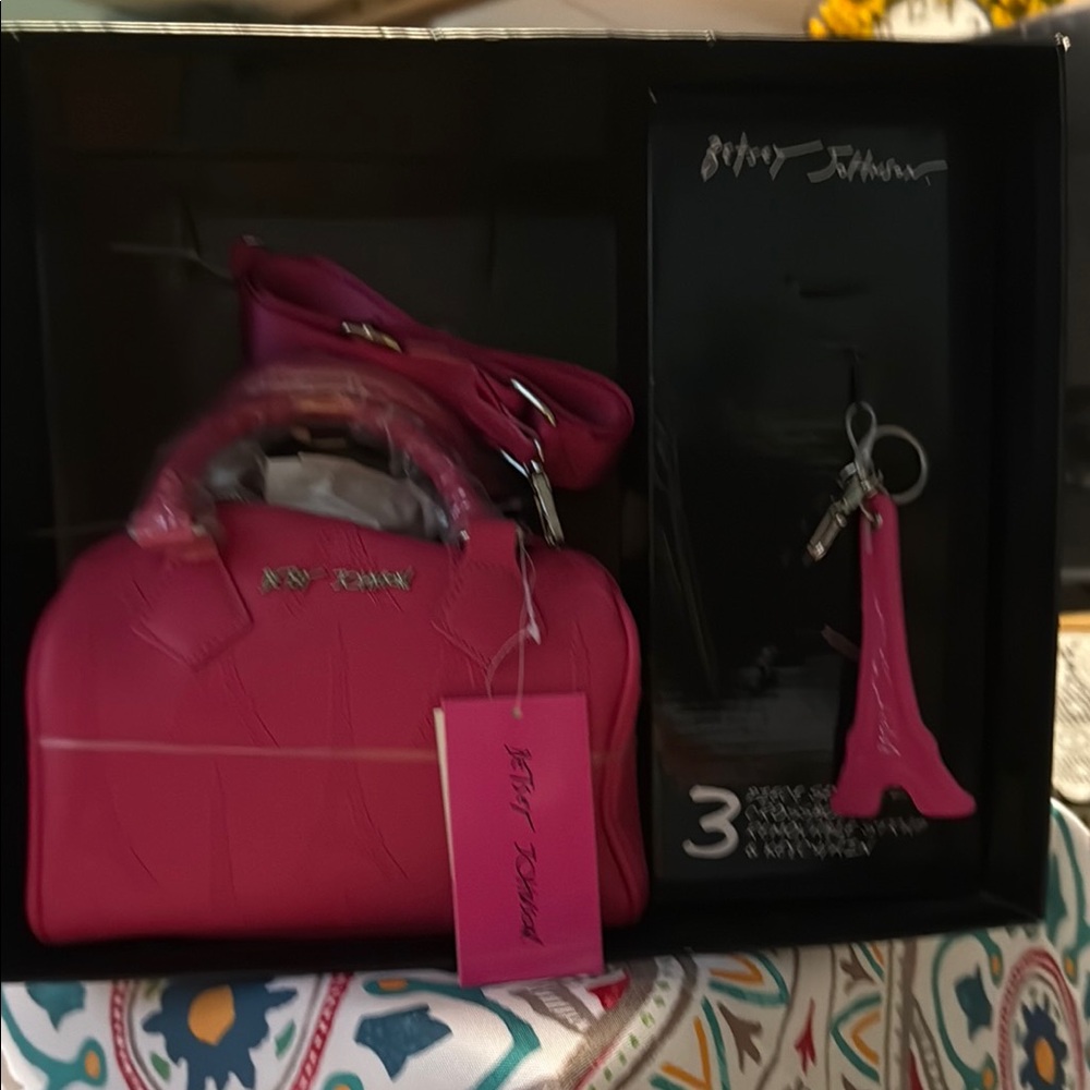 Betsey Johnson Fuchsia Bag and Eiffel Tower Keychain Set